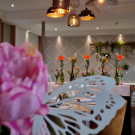 Logis Hotel Schaeffer- Restaurant Le Saint Georges Serrières-en-Chautagne エクステリア 写真