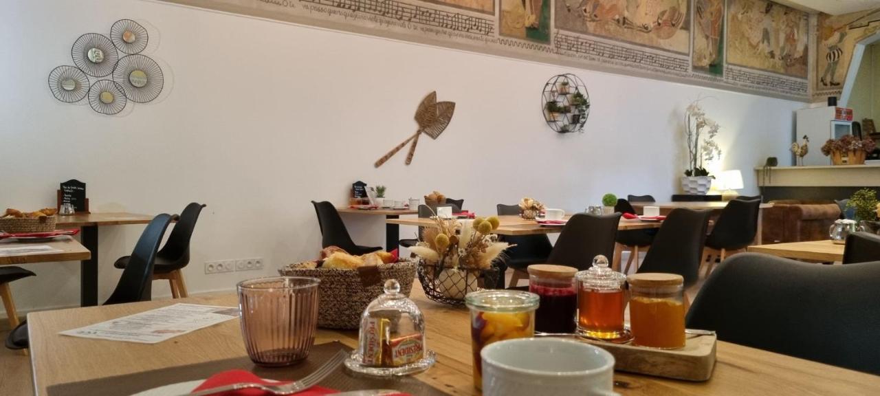 Logis Hotel Schaeffer- Restaurant Le Saint Georges Serrières-en-Chautagne エクステリア 写真