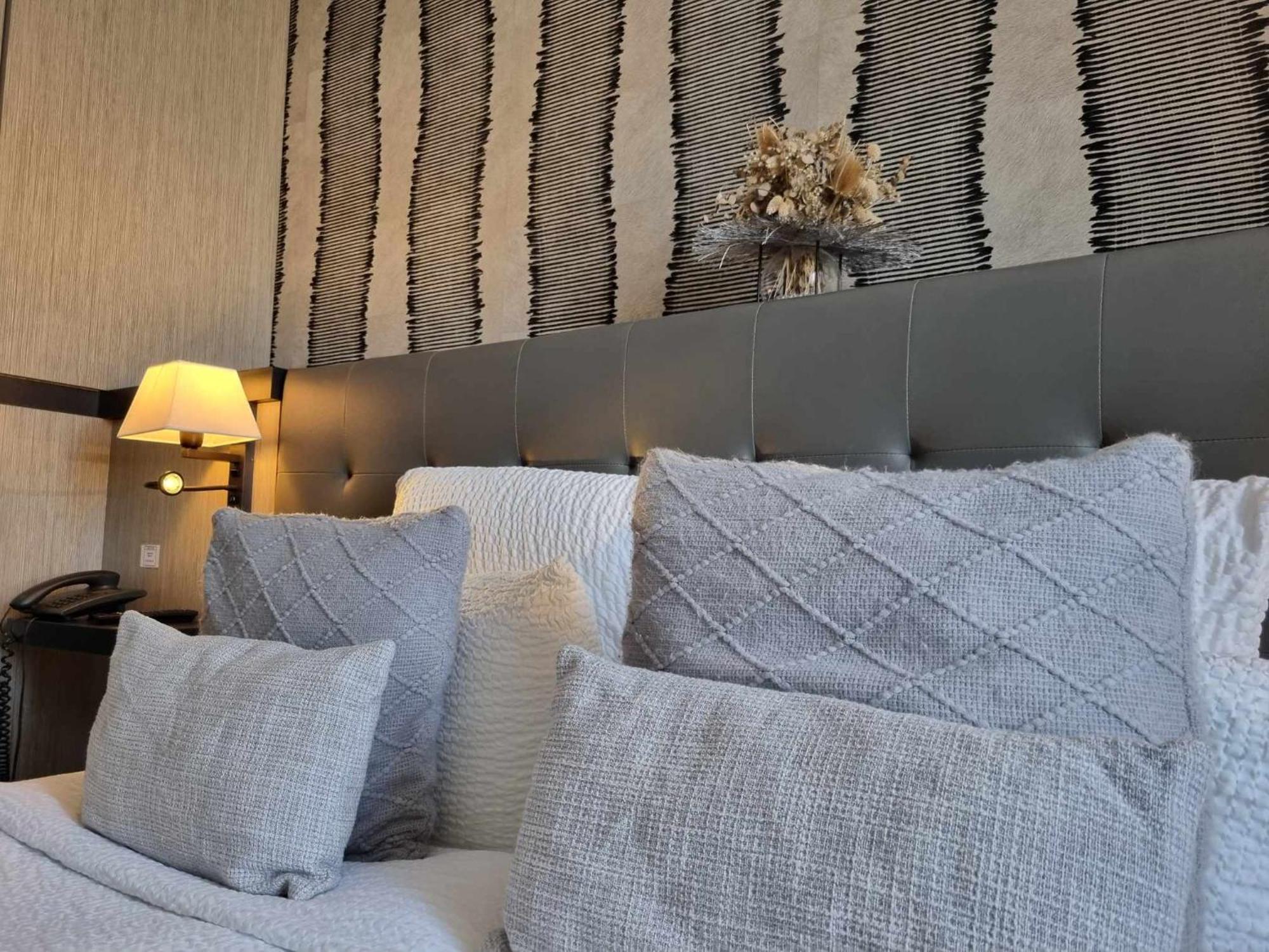 Logis Hotel Schaeffer- Restaurant Le Saint Georges Serrières-en-Chautagne エクステリア 写真